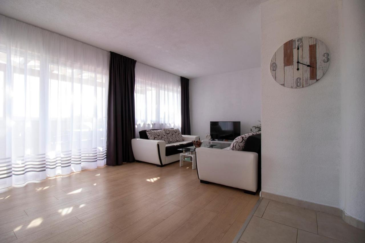 Apartmani Olivia Bibinje Exterior photo