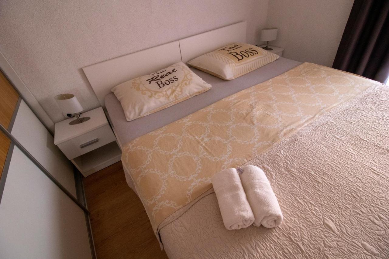 Apartmani Olivia Bibinje Exterior photo