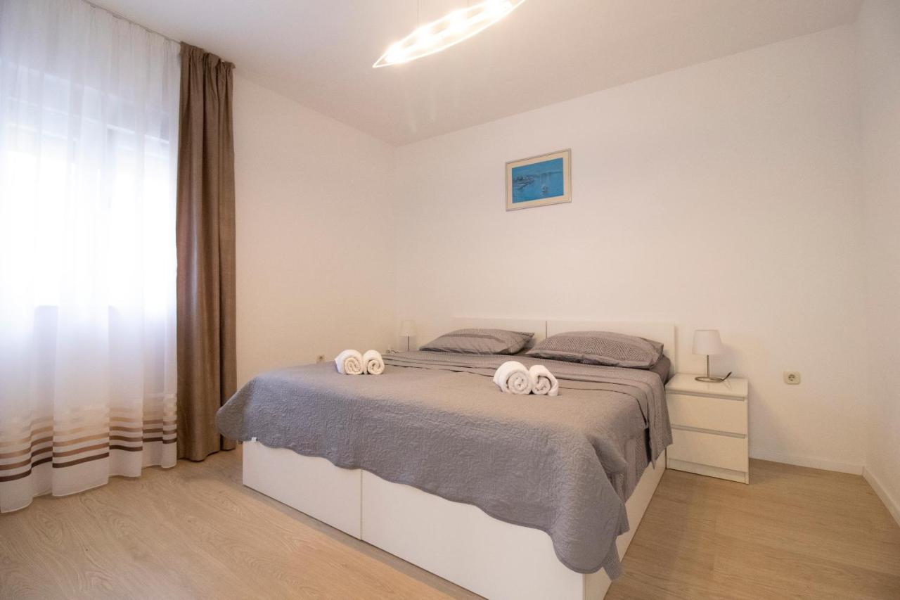 Apartmani Olivia Bibinje Exterior photo