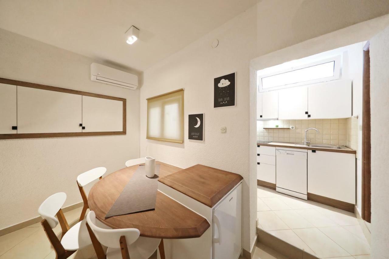 Apartmani Olivia Bibinje Exterior photo