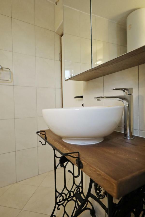 Apartmani Olivia Bibinje Exterior photo